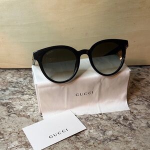 LOWEST PRICE 🩷 Gucci Cat Eye Sunglasses